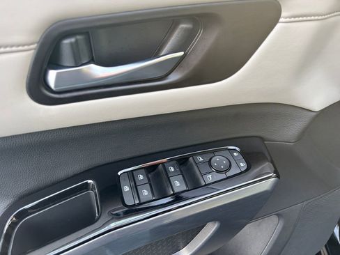 Used 2022 Nissan Pathfinder SL w/ SL Premium Package image 23