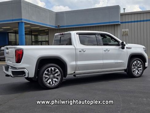Used 2023 GMC Sierra 1500 Denali w/ Denali Reserve Package AWD/4WD image 3