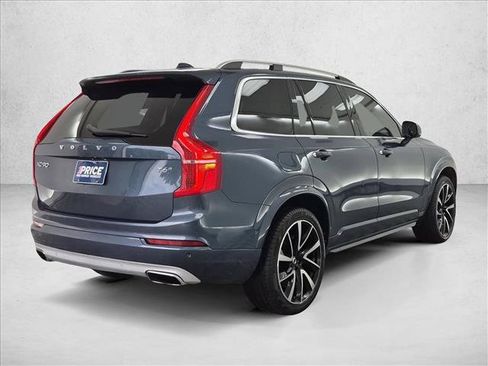 Used 2018 Volvo XC90 T6 Momentum w/ Convenience Package AWD/4WD image 5
