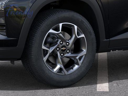 New 2026 Chevrolet Trax LT w/ LT Convenience Package FWD image 10