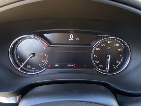 Used 2021 Cadillac XT4 Luxury w/ Cold Weather Package image 25