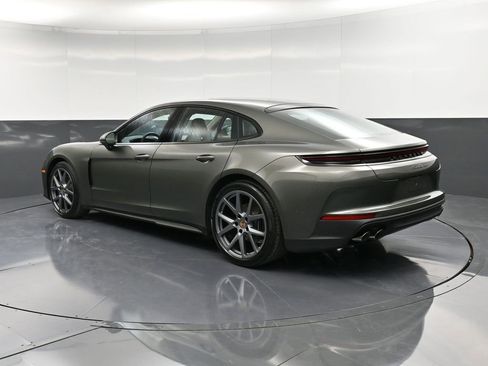 New 2026 Porsche Panamera 4 image 3