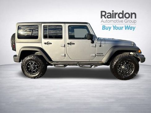 Used 2013 Jeep Wrangler Unlimited Sport AWD/4WD image 8