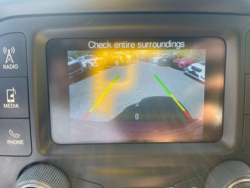 Used 2015 Jeep Renegade Sport w/ Power & Air Group FWD image 22
