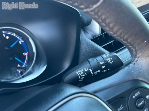 Used 2024 Toyota RAV4 XLE image 30