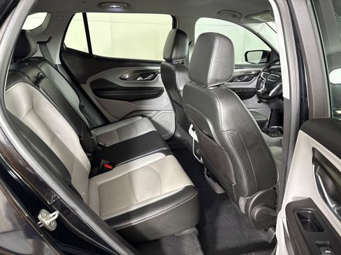 Used 2023 GMC Terrain SLT w/ LPO, Floor Liner Package AWD/4WD image 17
