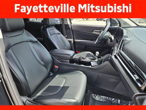 Used 2025 Kia Sportage EX w/ Premium Package AWD/4WD image 20