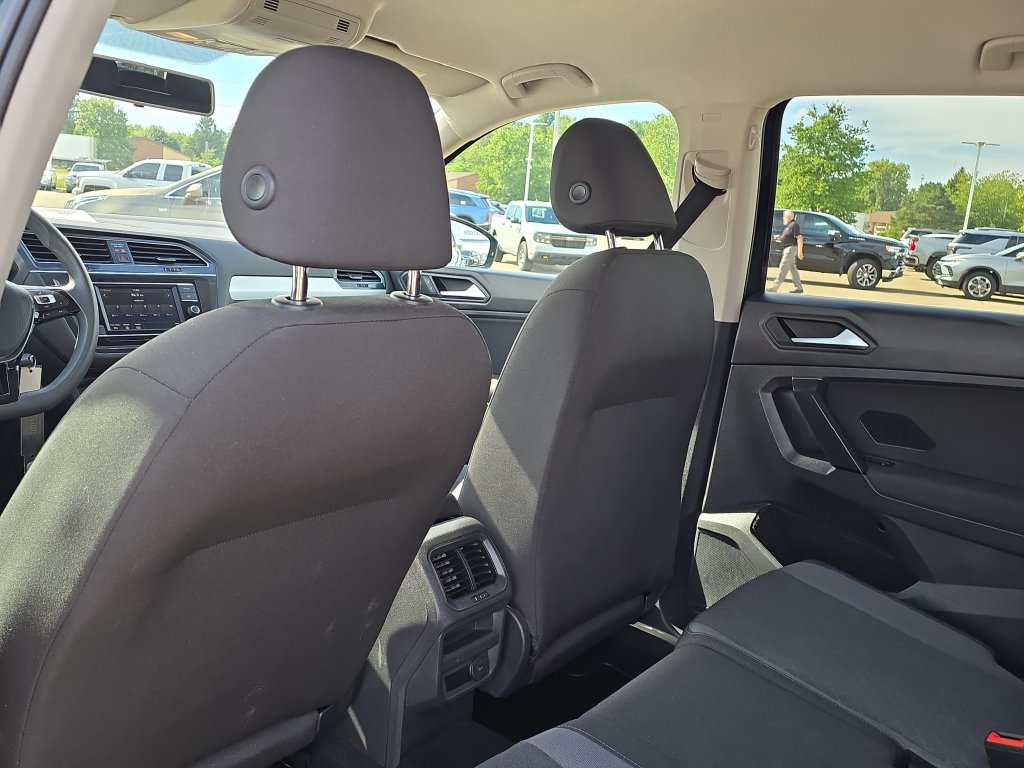 Used 2019 Volkswagen Tiguan S w/ 3rd Row Seat Package AWD/4WD image 26