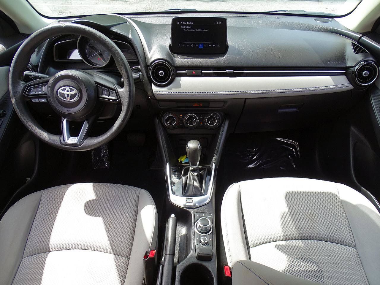 Used 2019 Toyota Yaris LE FWD image 31
