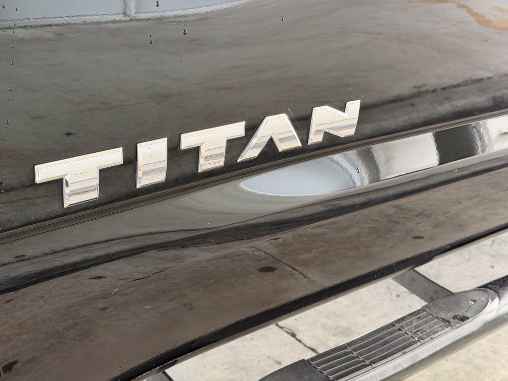 Used 2021 Nissan Titan SV w/ SV Convenience Package RWD image 16
