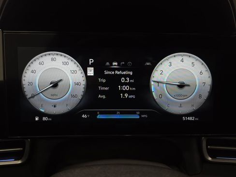 Used 2024 Hyundai Elantra Limited image 19