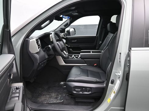 New 2026 Toyota Tundra Limited AWD/4WD image 10