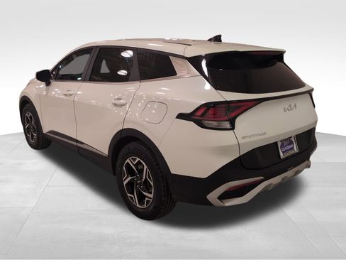Certified 2023 Kia Sportage LX image 6