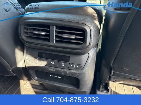 Used 2024 Honda Pilot EX-L image 14
