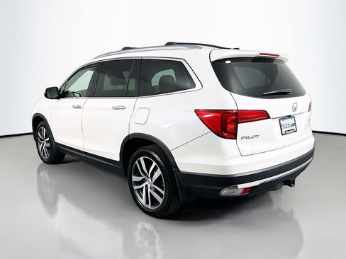 Used 2017 Honda Pilot Touring image 6