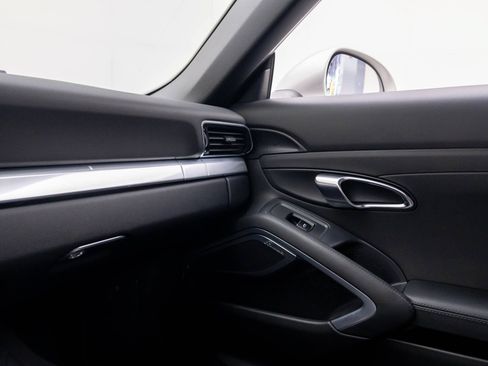 Used 2013 Porsche 911 Carrera RWD image 23