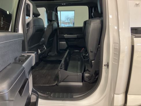 Certified 2023 Ford F350 Lariat w/ Lariat Ultimate Package image 40