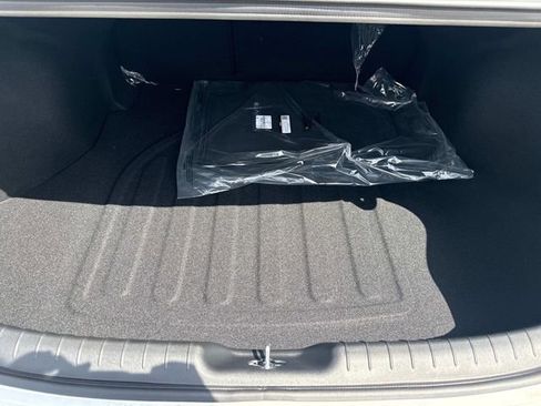 New 2026 Hyundai Elantra SEL Sport Premium FWD image 11