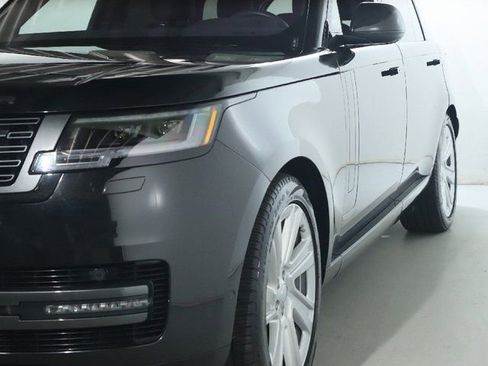Used 2023 Land Rover Range Rover Long Wheelbase SE AWD/4WD image 14