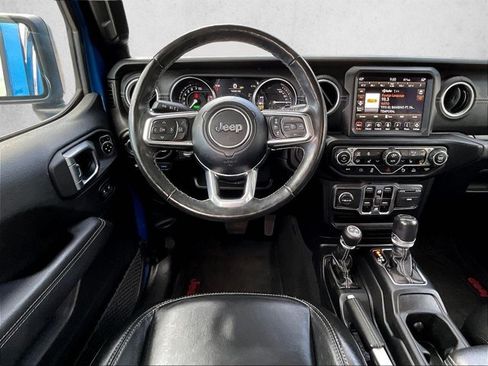 Used 2021 Jeep Wrangler Unlimited Sahara w/ Cold Weather Group AWD/4WD image 7