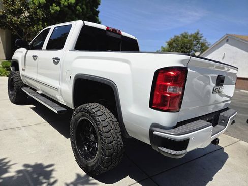 Used 2014 GMC Sierra 1500 SLT w/ All-Terrain Package AWD/4WD image 25
