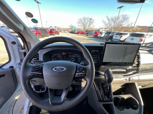 Used 2023 Ford Transit 350 XLT image 32