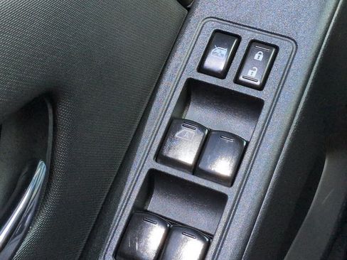 Used 2022 Nissan Frontier SV RWD image 23