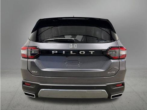 New 2026 Honda Pilot Elite image 4