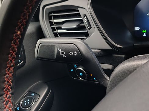 Used 2024 Ford Escape ST-Line Select w/ Tech Pack #2 image 41