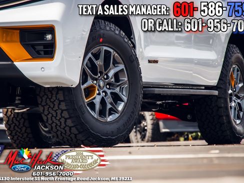 Used 2025 Ford Expedition Tremor AWD/4WD image 3