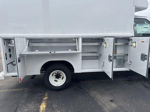 New 2025 Ford E-350 and Econoline 350 Super Duty w/ Power Equipment Group image 15