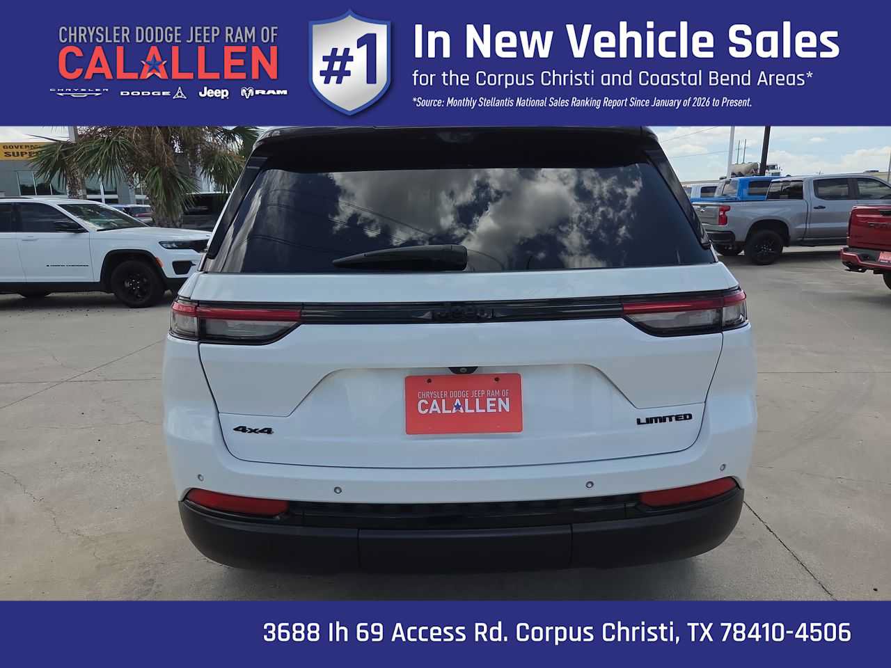 Used 2023 Jeep Grand Cherokee Limited w/ Luxury Tech Group II AWD/4WD image 13