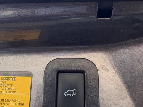 Used 2012 Toyota Sienna XLE w/ XLE Navigation Pkg FWD image 42