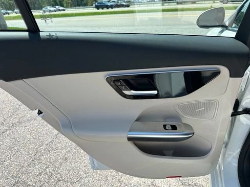 New 2026 Mercedes-Benz C 300 4MATIC Sedan image 15