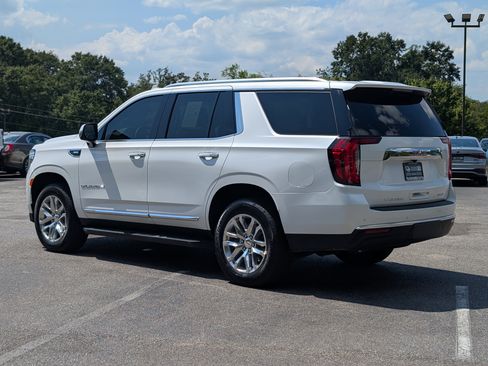 Used 2024 GMC Yukon SLT w/ SLT Premium Package RWD image 7