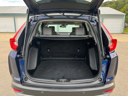 Used 2019 Honda CR-V Touring image 11