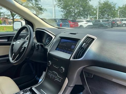 Used 2019 Ford Edge SEL w/ Equipment Group 201A AWD/4WD image 36