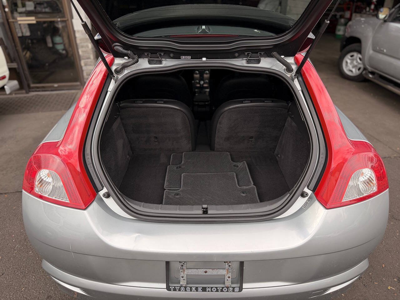 Used 2009 Volvo C30 T5 FWD image 55
