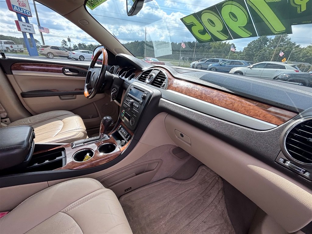 Used 2011 Buick Enclave CXL w/ Trailering Provision Package FWD image 32