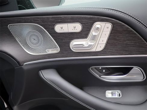 New 2026 Mercedes-Benz GLE 450 4MATIC image 8