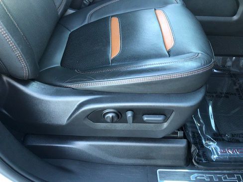 Used 2021 GMC Sierra 1500 AT4 image 28