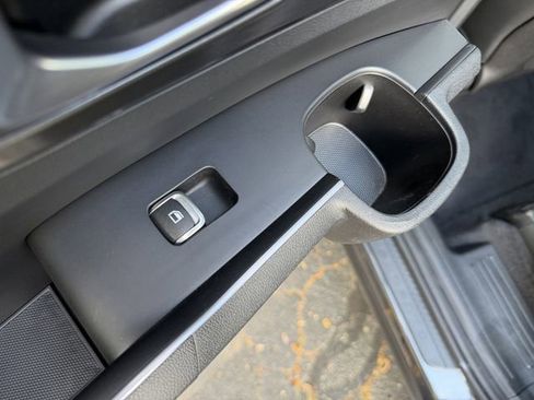 Certified 2023 Kia Sorento S w/ Panoramic Sunroof Package FWD image 28