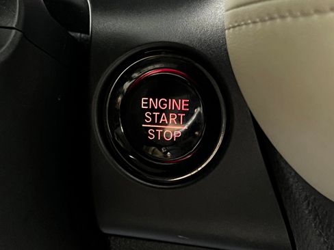 Used 2025 Honda HR-V LX image 19