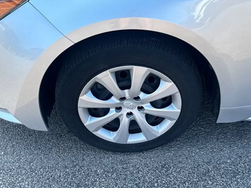 Used 2024 Toyota Corolla LE FWD image 39