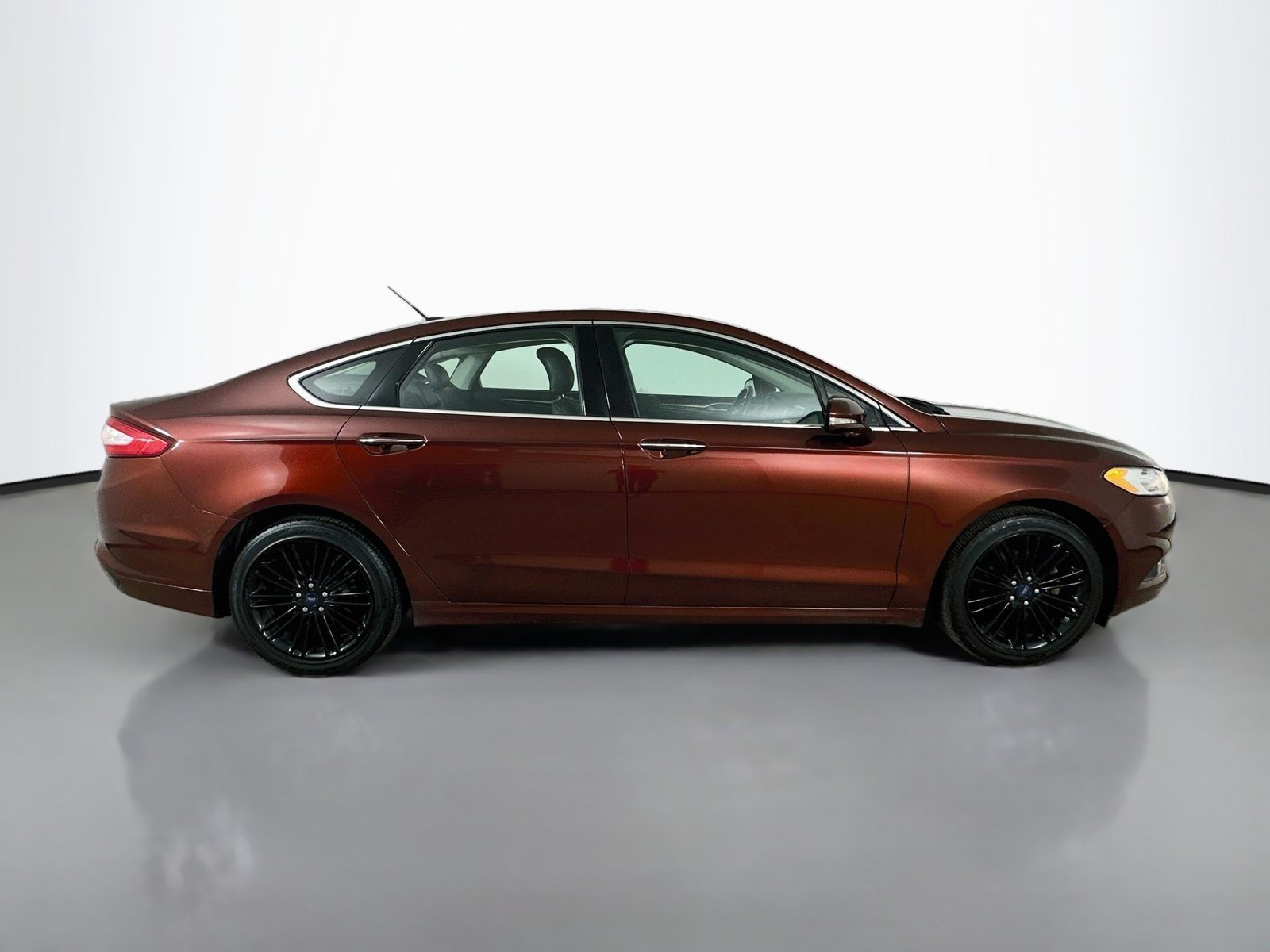 Used 2016 Ford Fusion SE w/ Equipment Group 202A AWD/4WD image 4