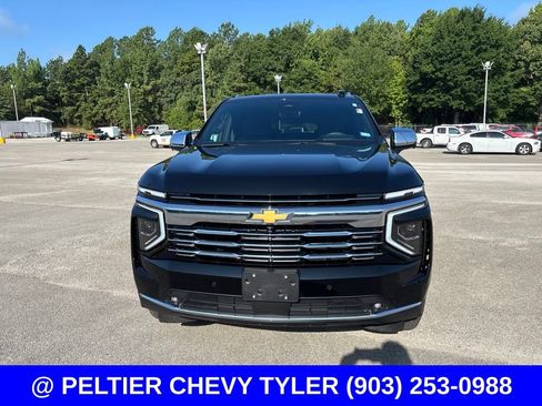 Used 2025 Chevrolet Tahoe Premier RWD image 2