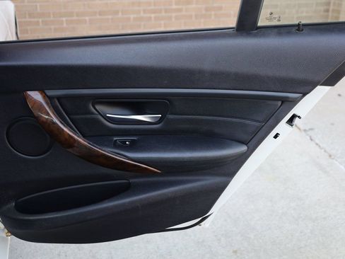 Used 2013 BMW 328i xDrive Sedan image 19