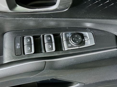 Used 2023 Kia Sorento LX image 15