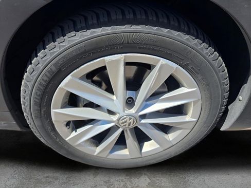 Used 2017 Volkswagen Golf Alltrack SE image 30