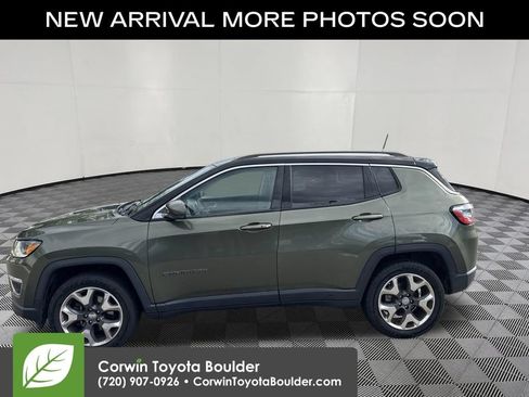 Used 2018 Jeep Compass Limited w/ Navigation Group AWD/4WD image 4